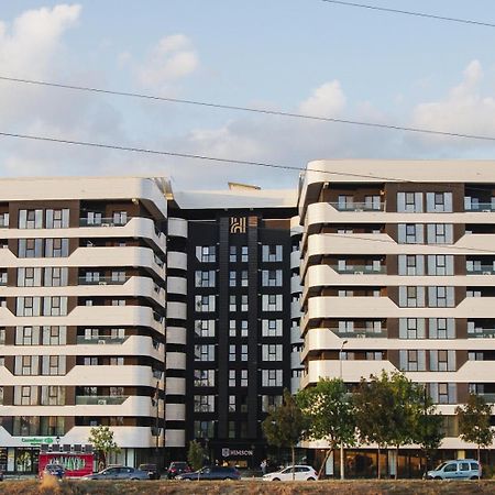Himson-Brown Apartment ياش المظهر الخارجي الصورة