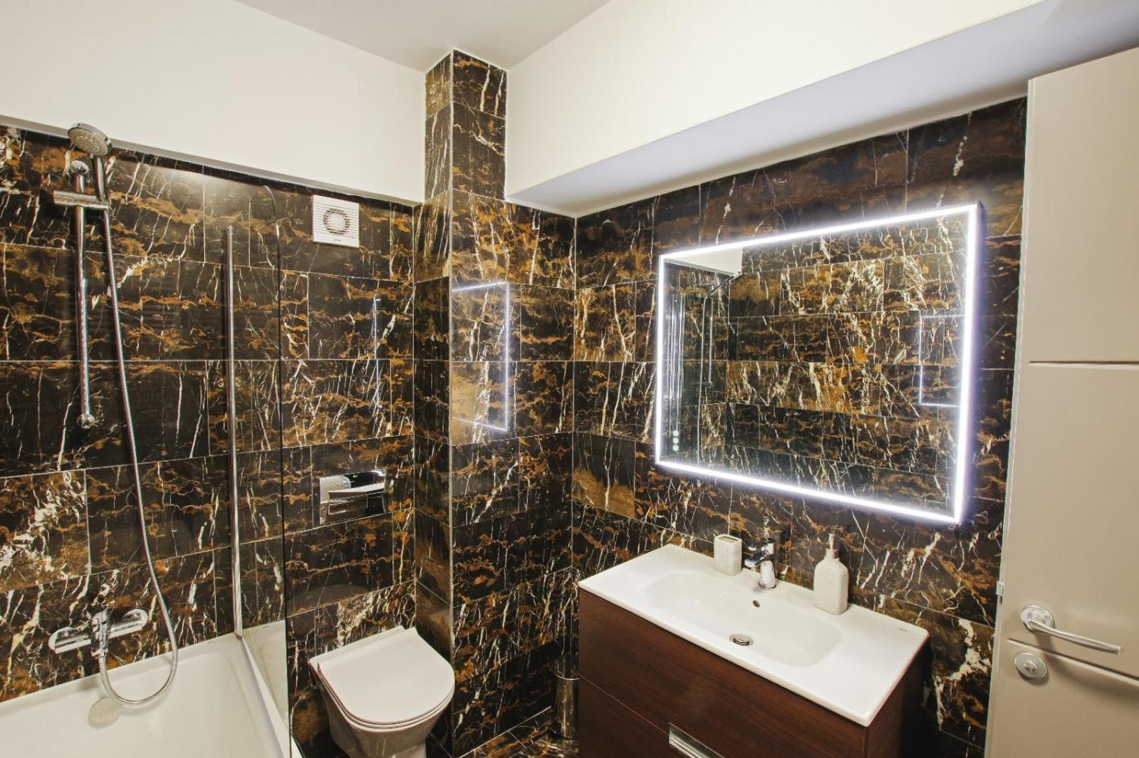Himson-Brown Apartment ياش المظهر الخارجي الصورة