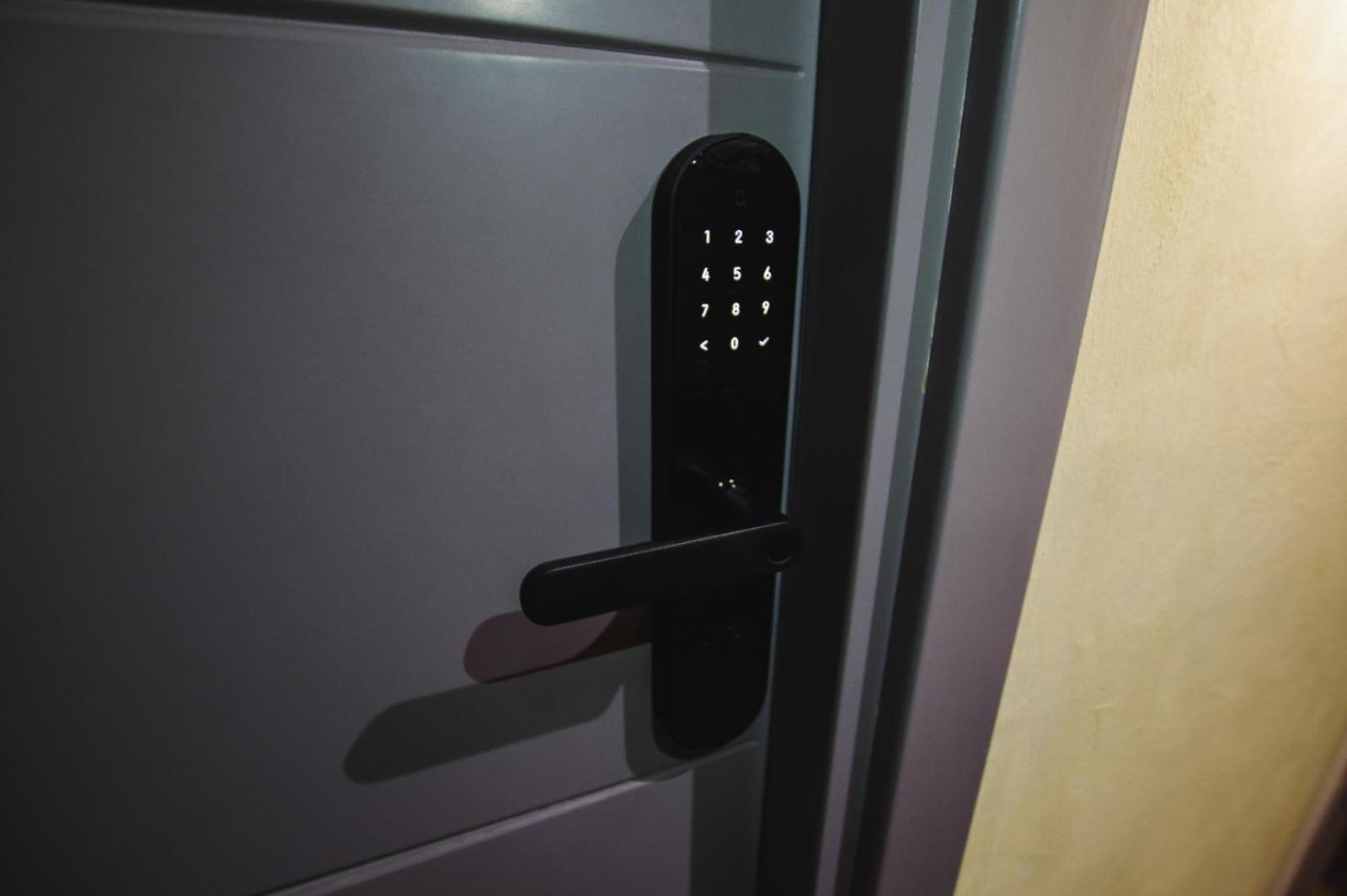 Himson-Brown Apartment ياش المظهر الخارجي الصورة