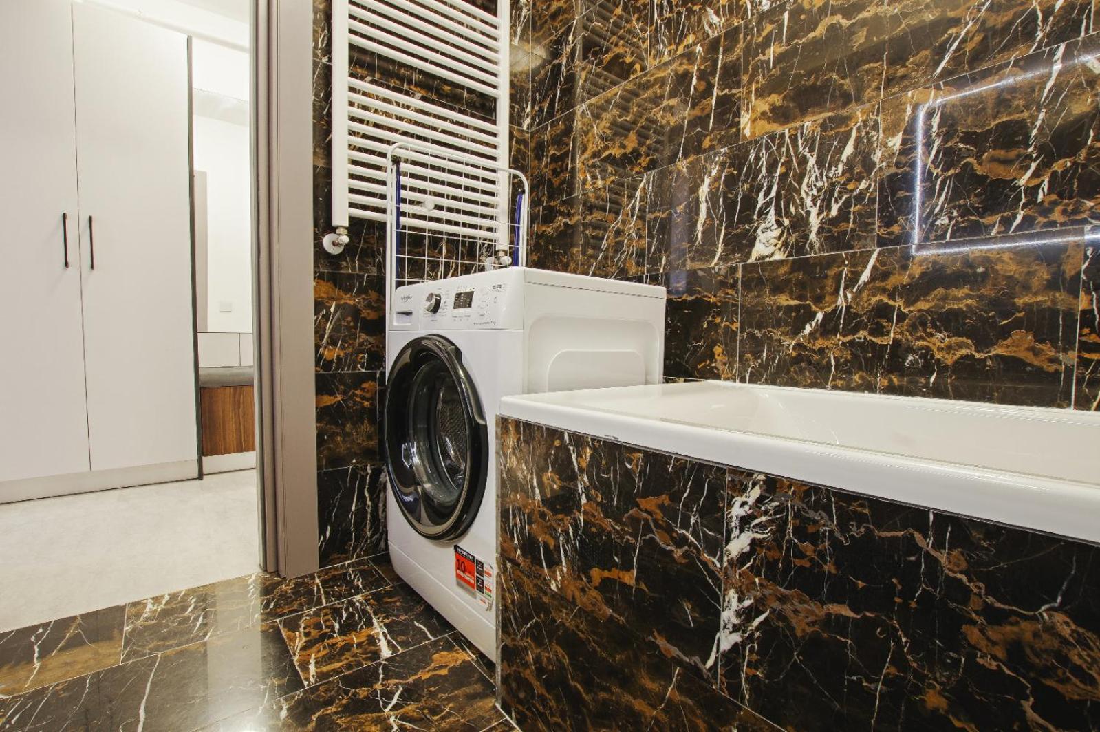 Himson-Brown Apartment ياش المظهر الخارجي الصورة